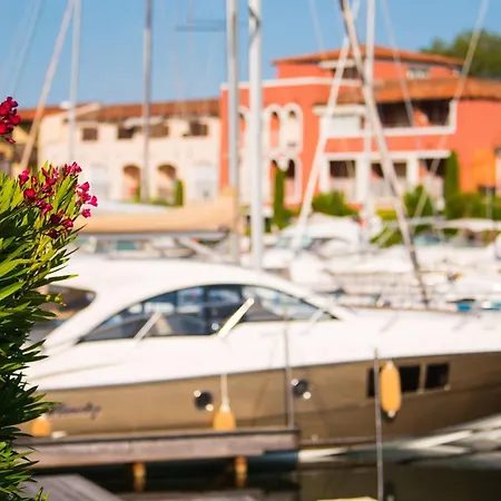 Apartment Climatise En Bord De Avec Parking A Port - Fr-1-868-27